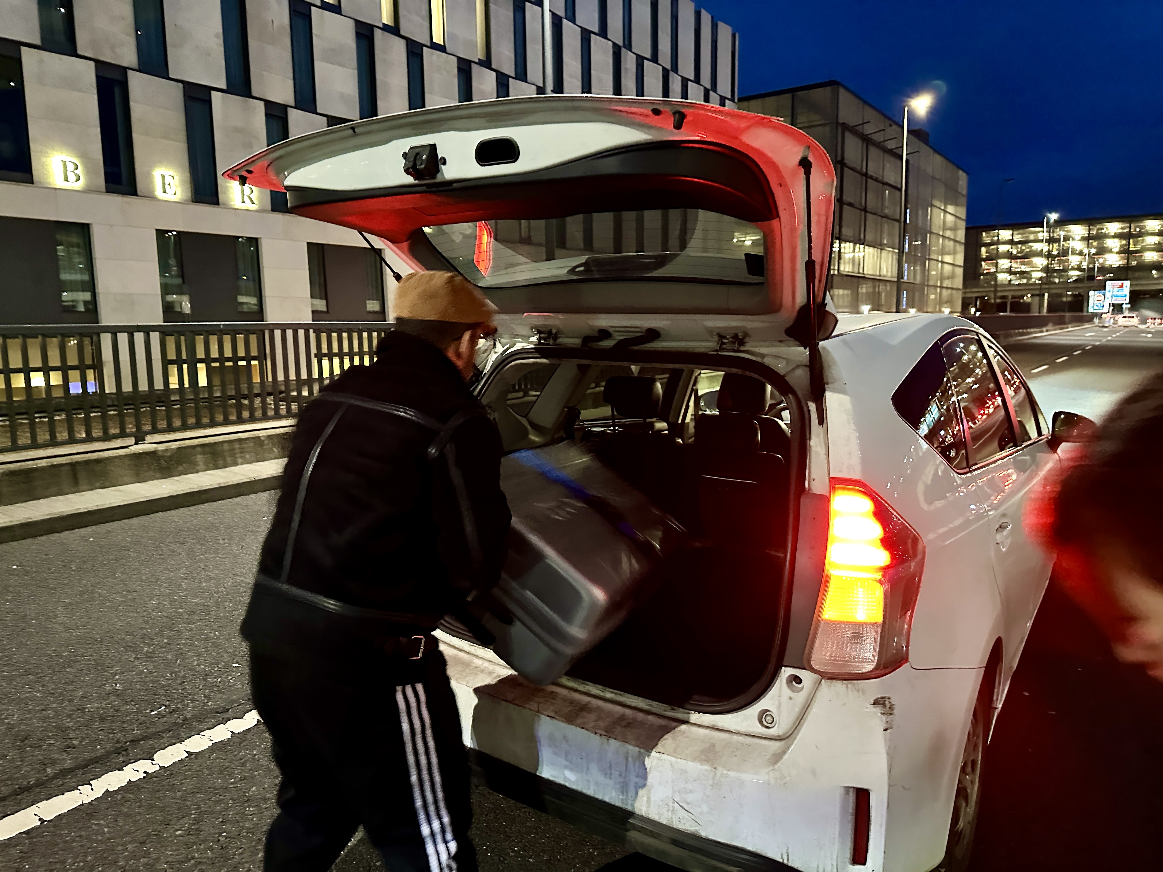 베를린공항 우버기사님