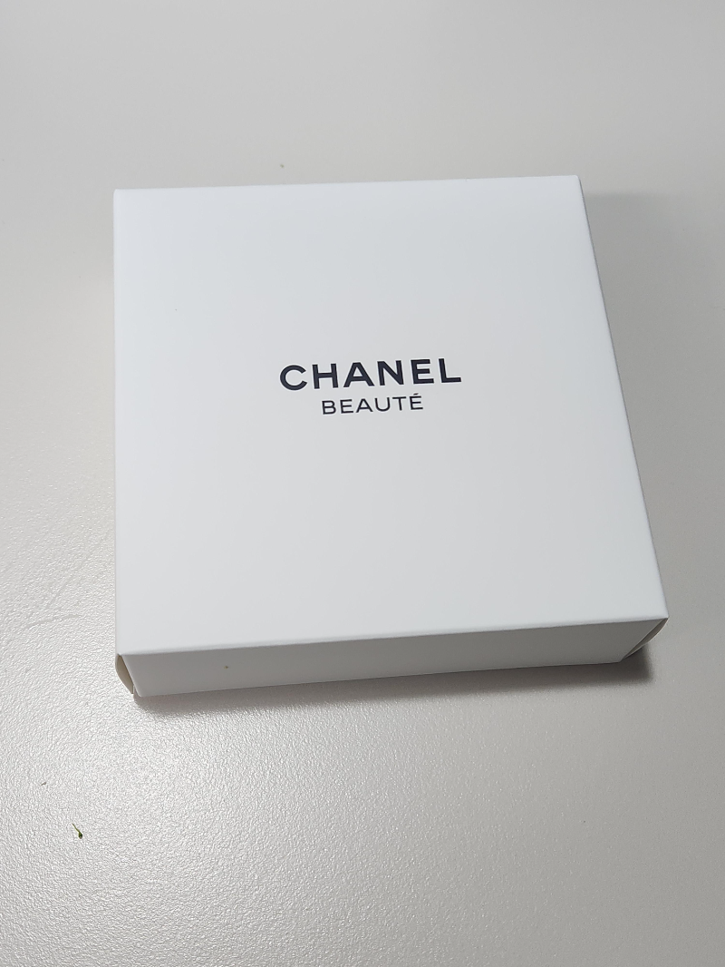 샤넬 레드등급 생일선물 초대장