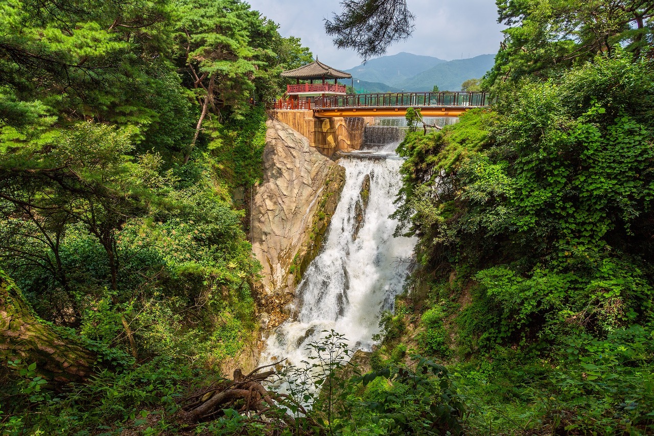 용추폭포 유리 전망대
