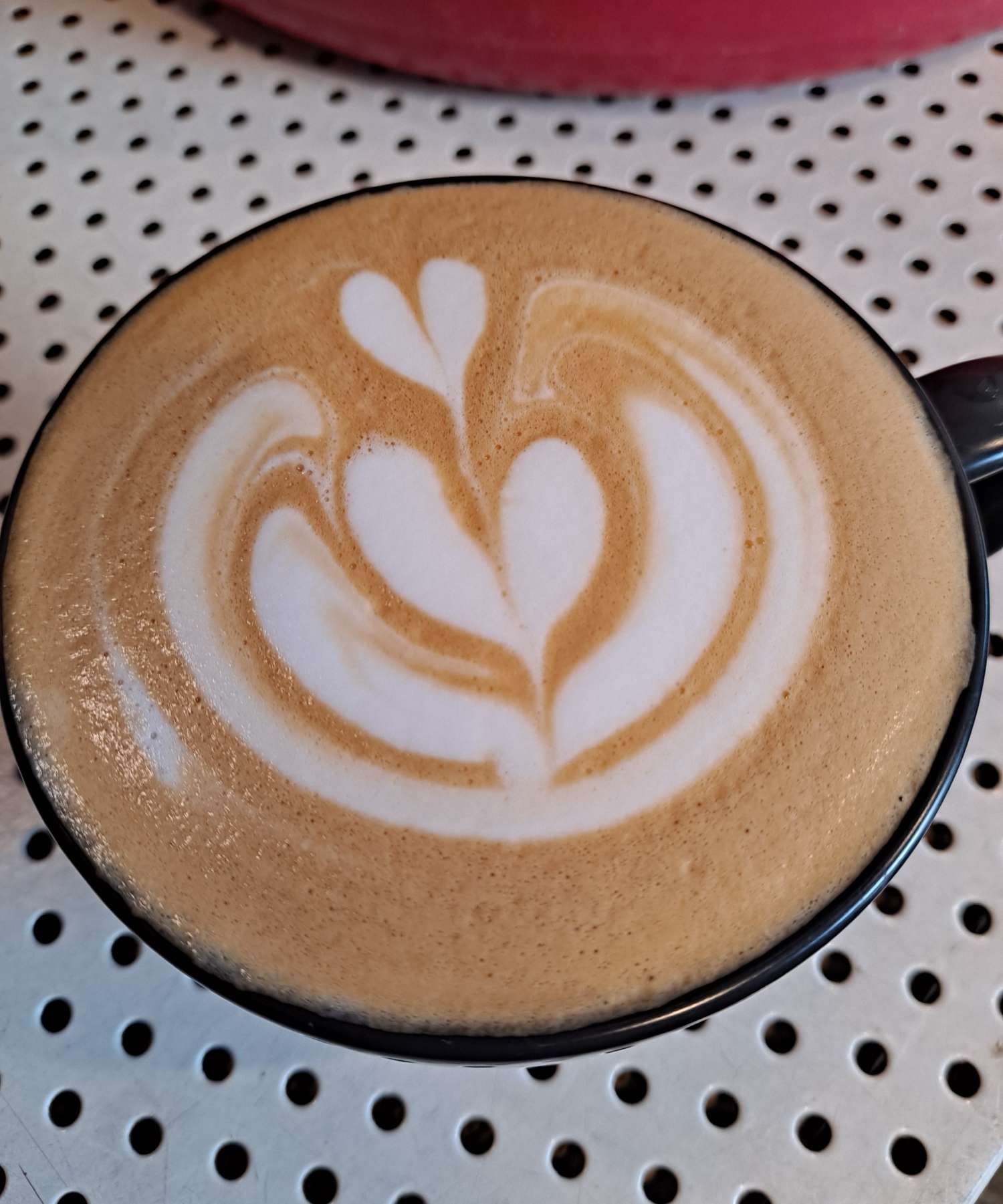 라떼아트 밀어넣기