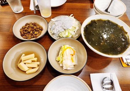 착한아구찜상차림