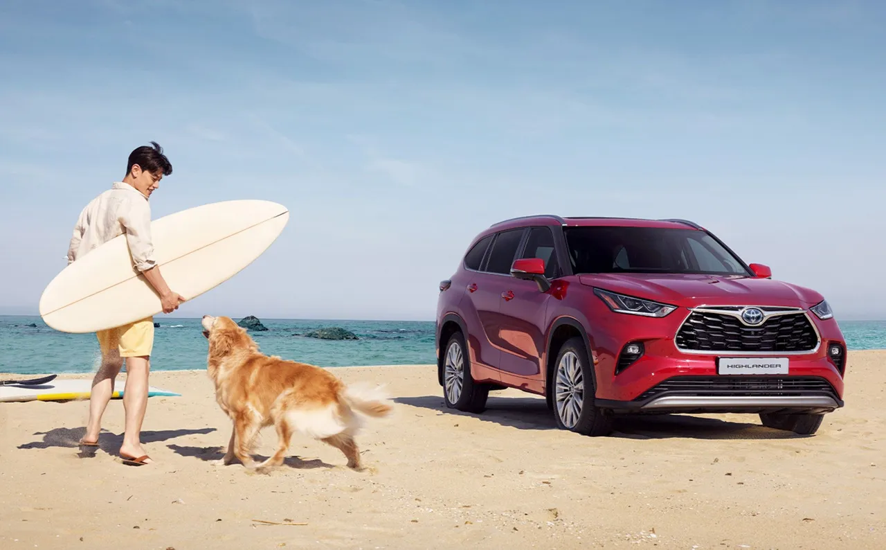 토요타 하이랜더 하이브리드 차량 이미지