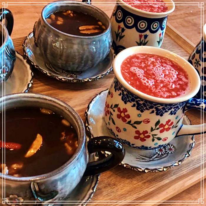 밀양 아리랑시장 맛집 레트로 카페, 직접 달인 쌍화차