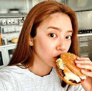 가수 손담비