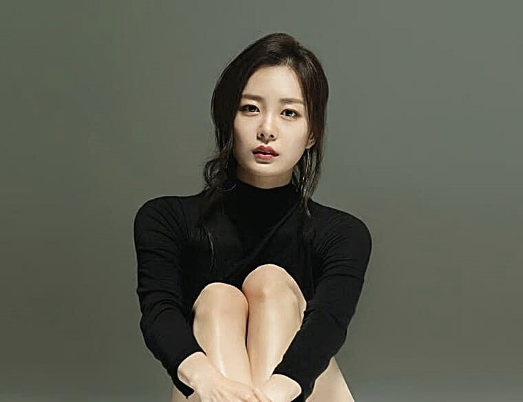 배우-송다은