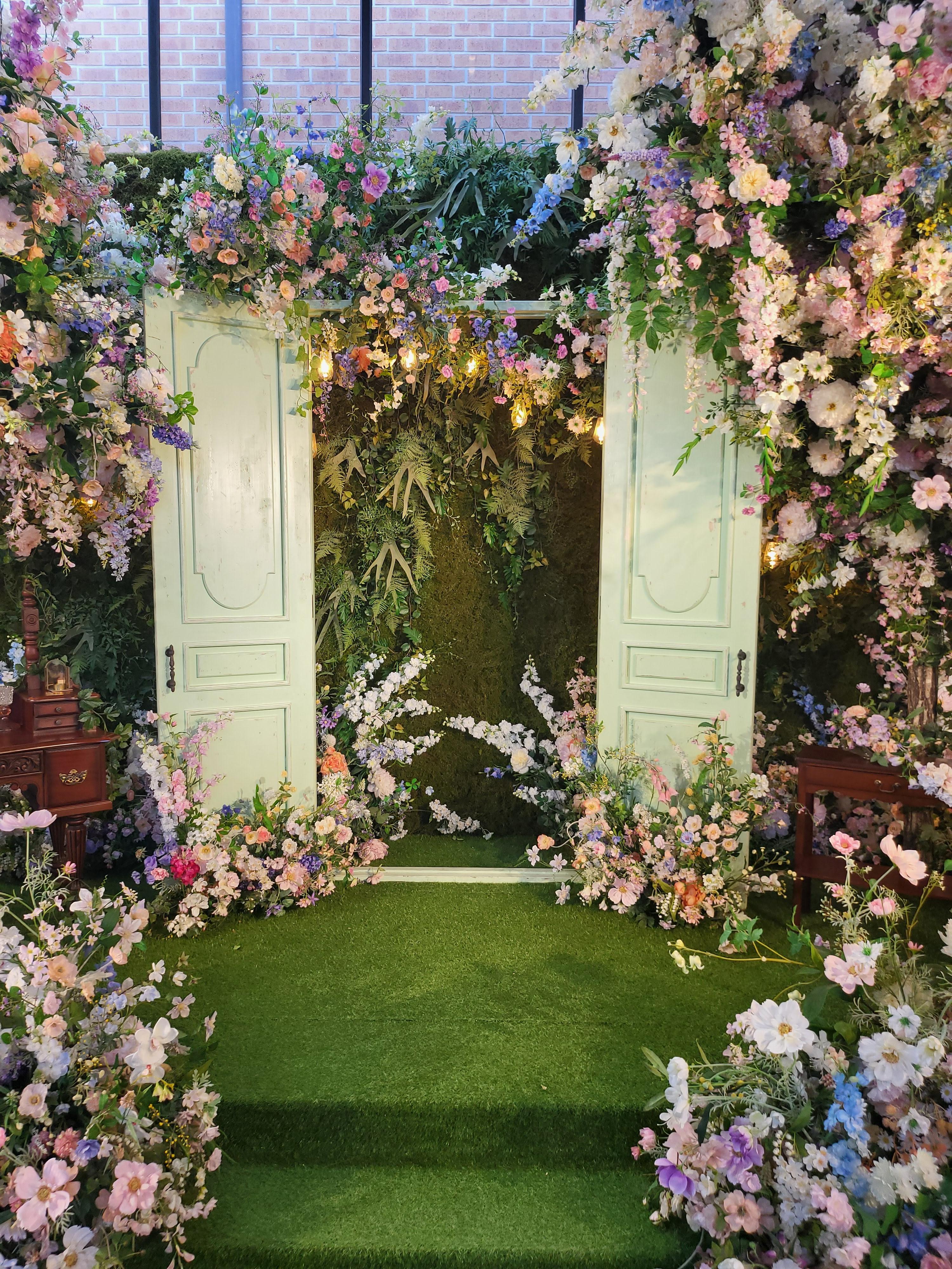 강남웨딩홀-아모르하우스-포토존-꽃장식