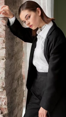 긱시크의 전문적인 세련미