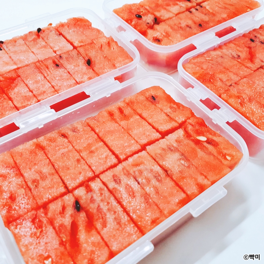 수박-자르는-방법-먹기좋게-예쁘게-수박-자르기-깍뚝썰기