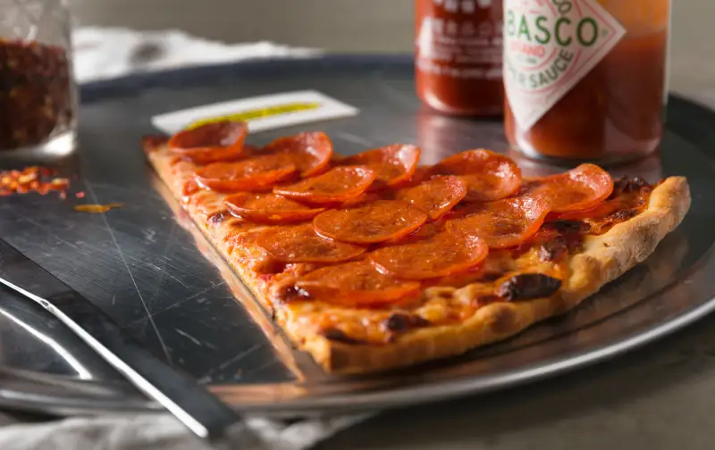 매덕스피자-연남점-페퍼로니조각피자