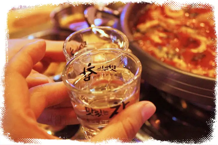 맛있고 싸다고 6천원에 골라먹는 돼지고기 김치찌개, 동태찌개, 콩비지찌개, 순두부찌개, 된장찌개 맛집 신설동 서울풍물시장 맛집