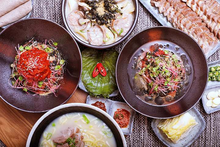 백반기행 신소율 편 흑돼지보쌈 비빔막국수 수육 코다리막국수 고기국수 원주 맛집 소개