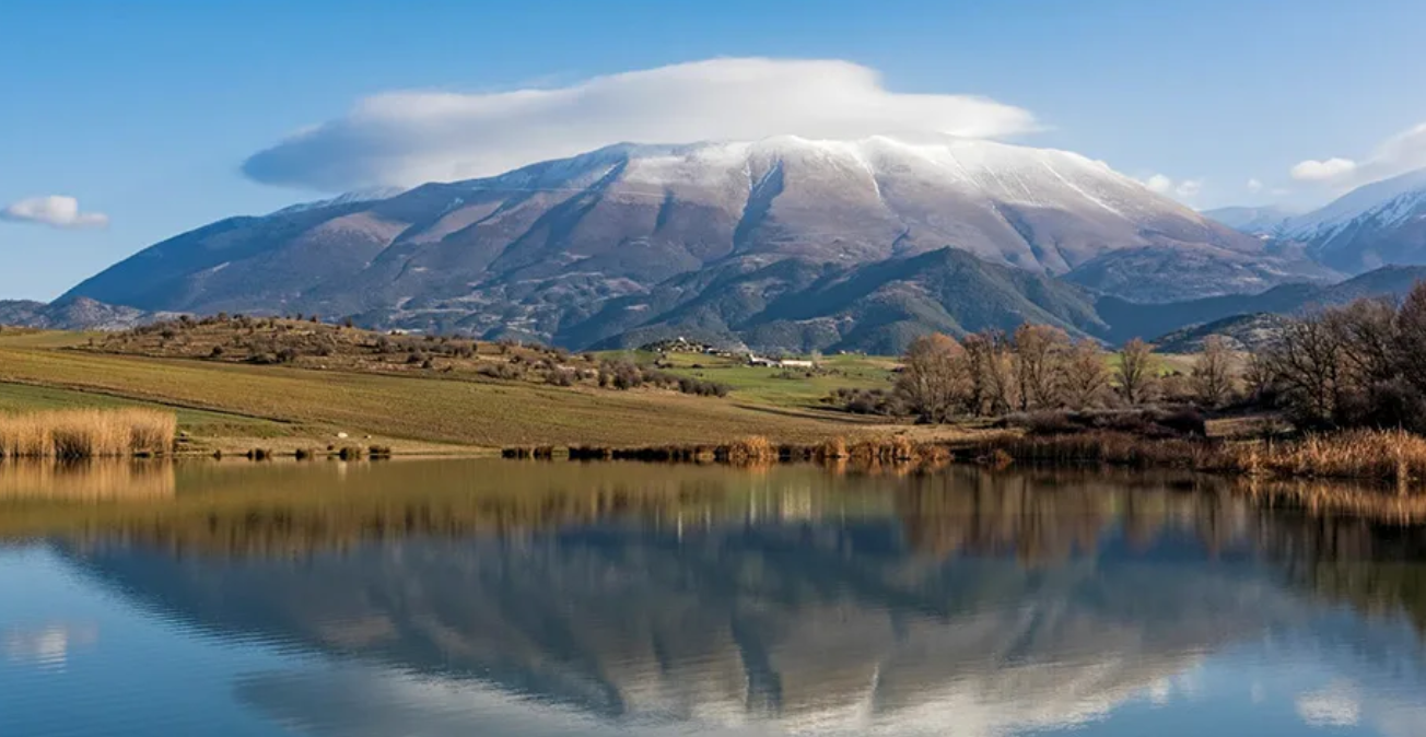 올림포스 산 봉우리 사진