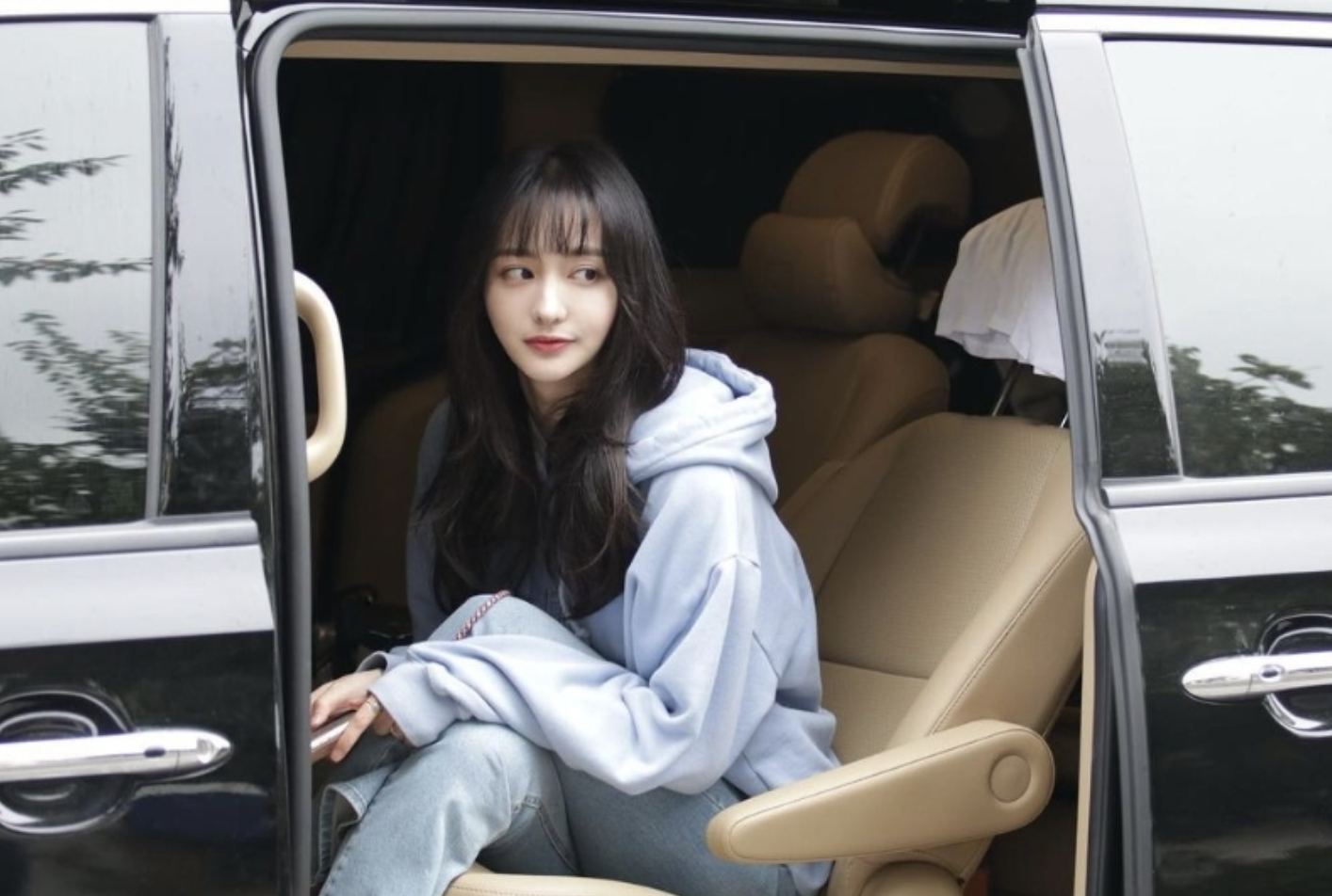 최연청 일상 외모