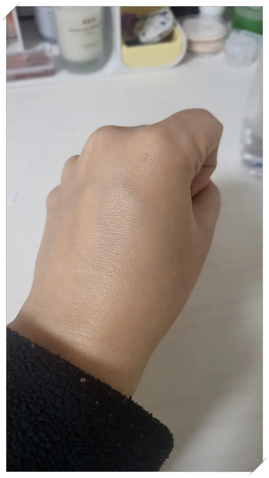 아보카드 오일-손등 -발림성