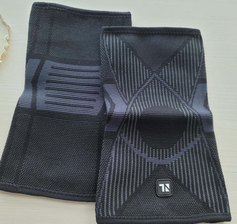 노멀라이프 고탄력 무릎보호대