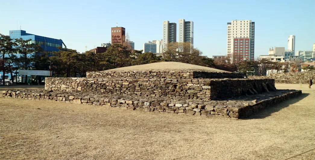 적석총(積石塚)