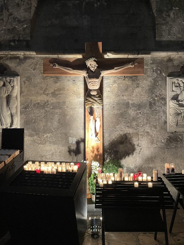 샤르트르 대성당 십자가1