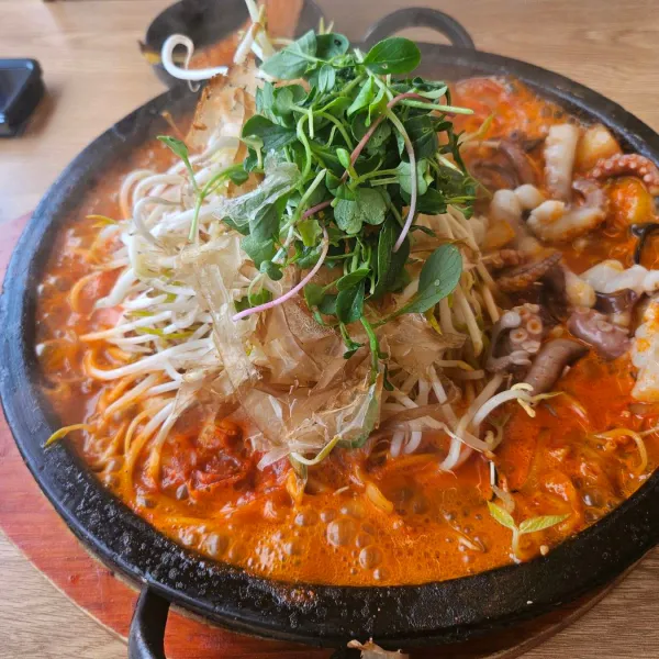 생생정보 고수의 부엌 돌짬뽕 음식점 위치