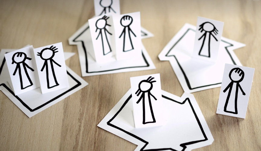 장미와 나이프 가족의 파멸