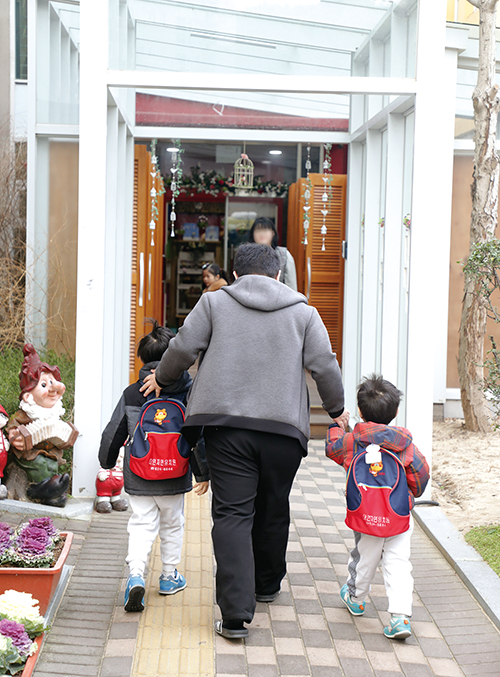 ① 유치원 8시 등원 찬반 토론 - 반대 주장