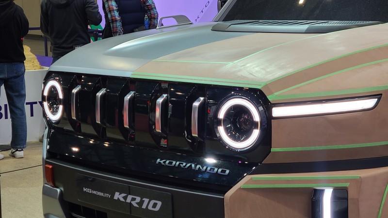 쌍용 코란도 KR10 출시일 가격 실물사진