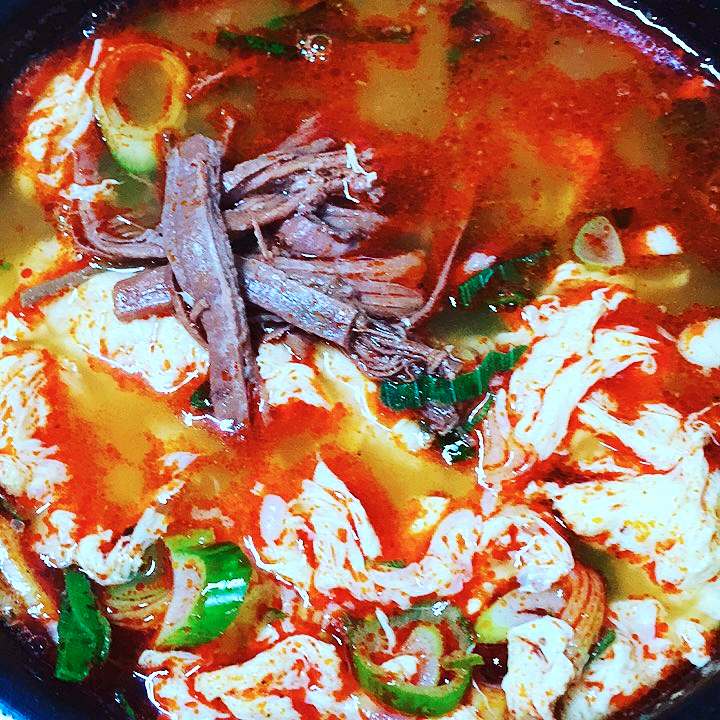 토요일은 밥이좋아 예산 삽교 옛날 국밥 맛집 해장국 먹으러 왔다가 소주 안주 각 예산10미 현지인 추천 토밥 좋아 방송정보