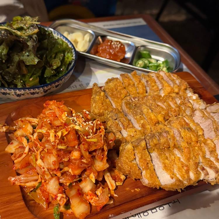 수육튀김 세트
