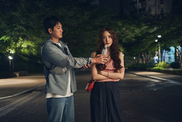 영화 악마가 이사왔다 쿠키영상&middot;줄거리&middot;평점&middot;리뷰&middot;관람 포인트까지