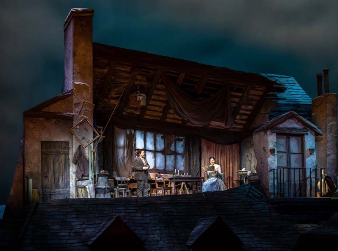 라보엠 공연 무대 사진