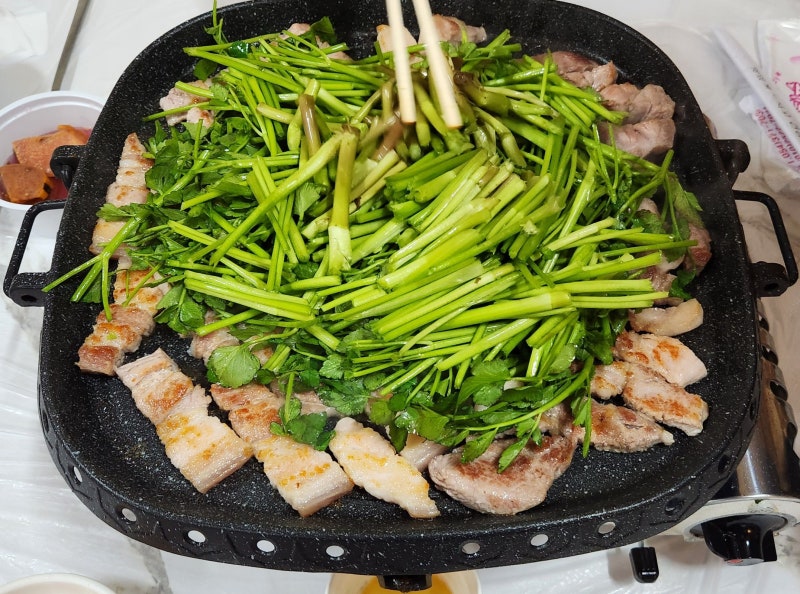 경북 청도 – 한재 미나리 삼겹살