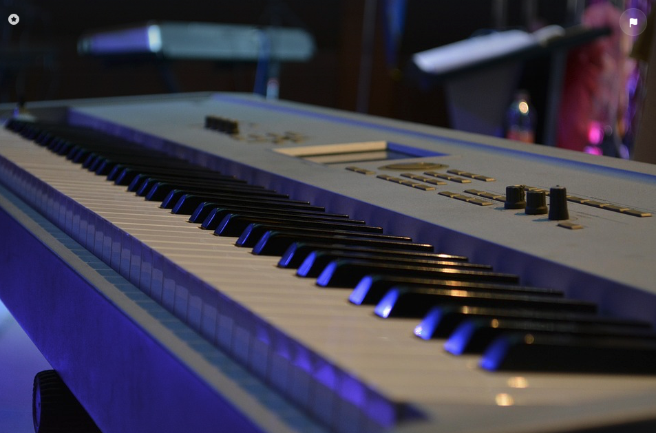 뉴웨이브이란?신디사이저와 전자음악이란?