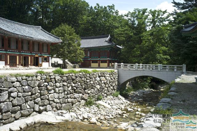 청암사-내부