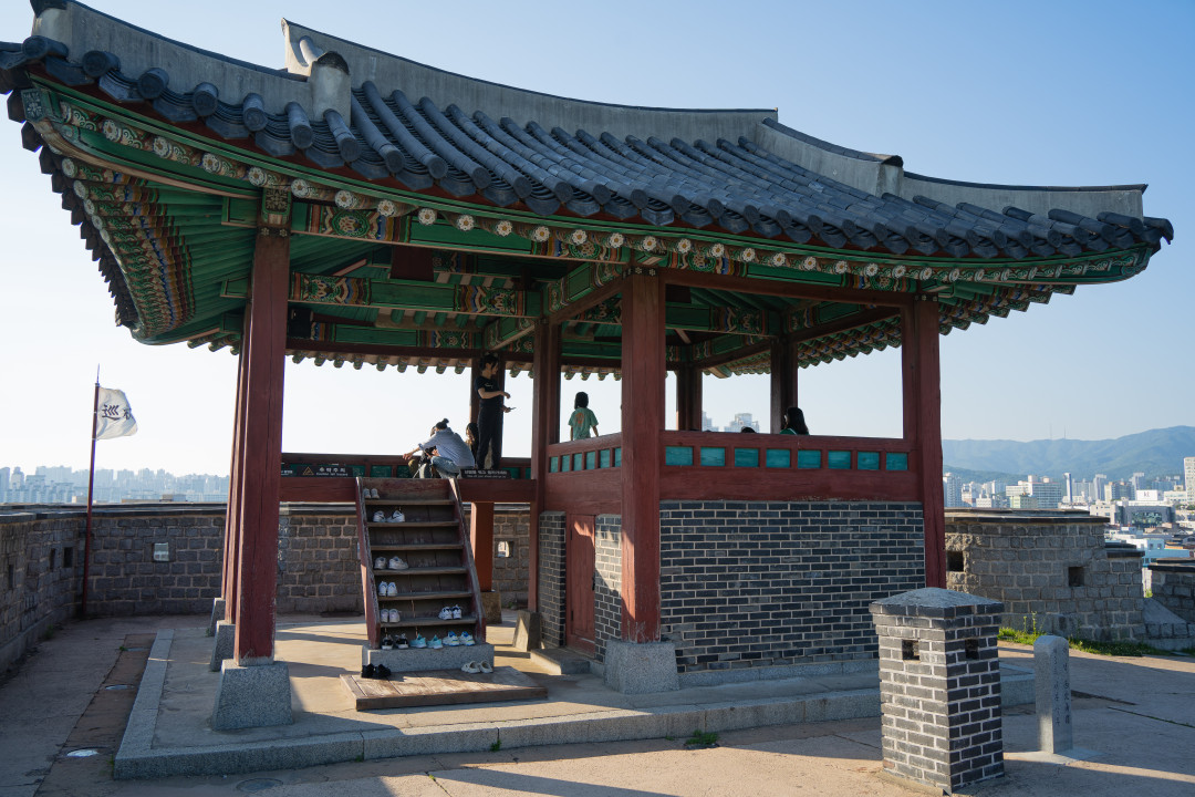 수원 팔달산 서북각루