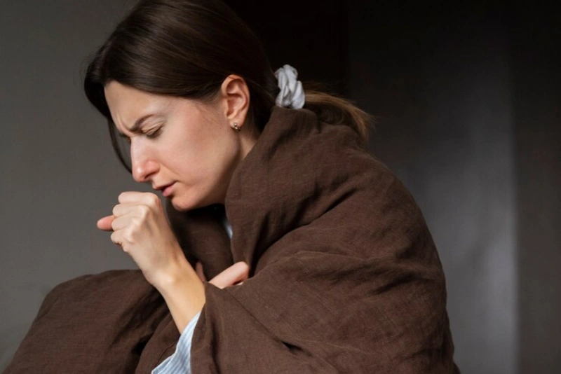 근육통으로 쇠약감 있는 여성