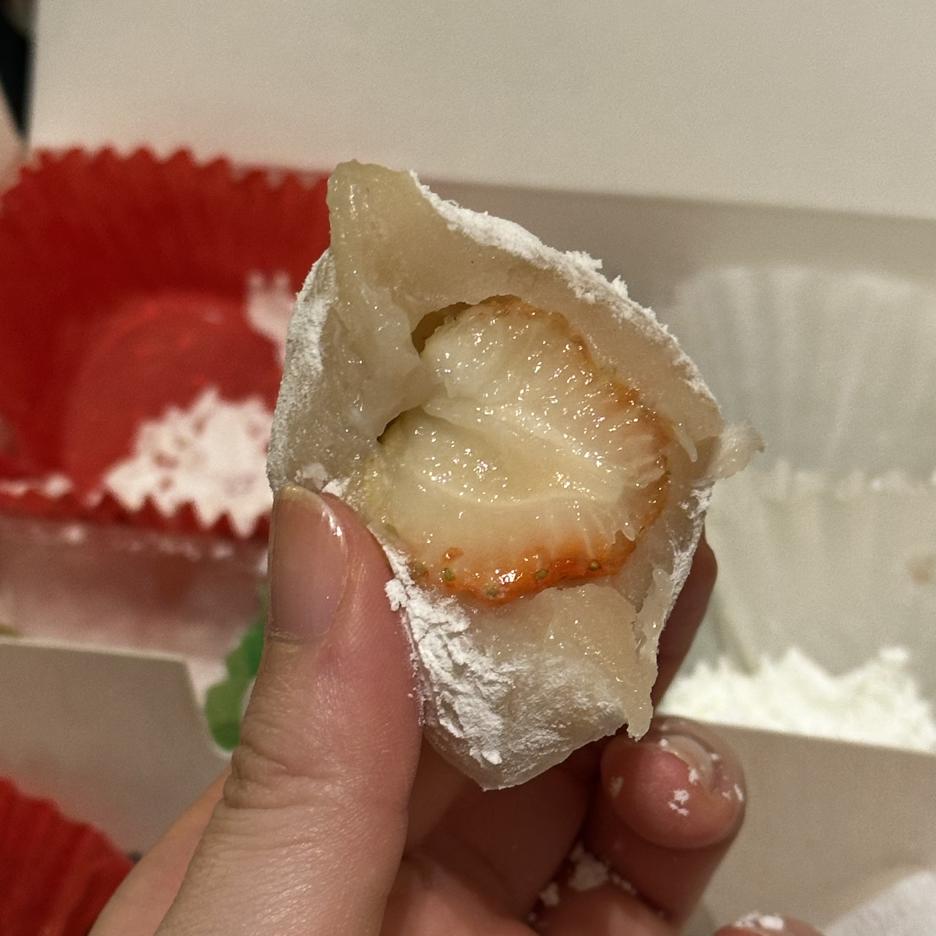 여수 삼대옥 딸기모찌 백앙금2
