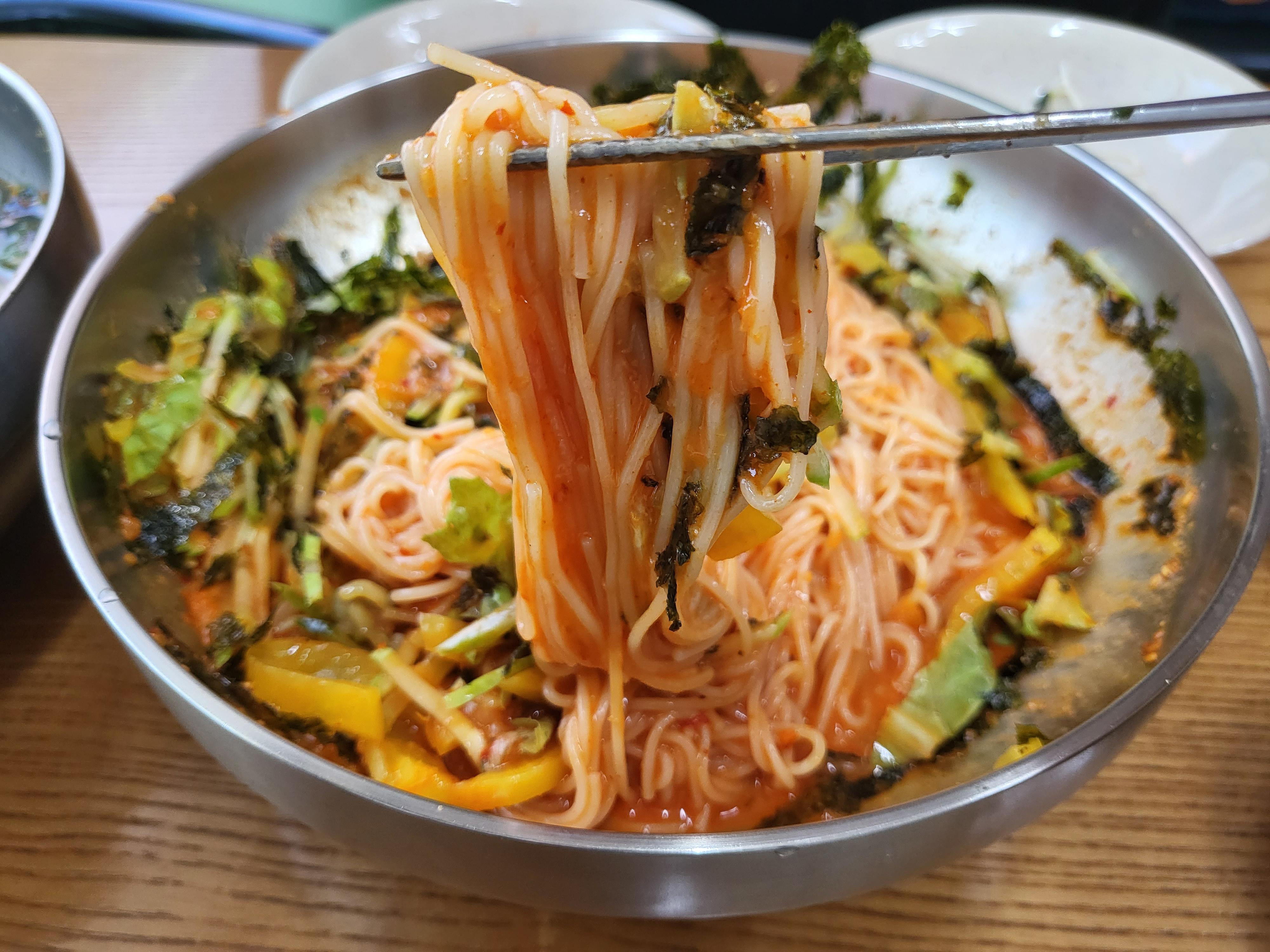 대야잔치국수 - 비빔국수 클로즈업