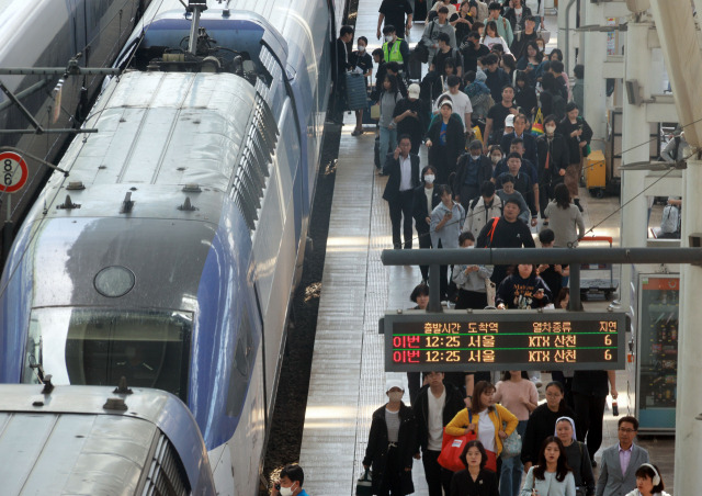 🚆 1. 추석 귀성열차 예매 꿀팁 (KTX·SRT 완벽 가이드)