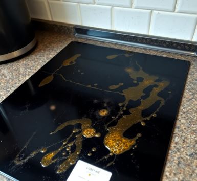 탄자국 또는 기름 찌든 때 인덕션