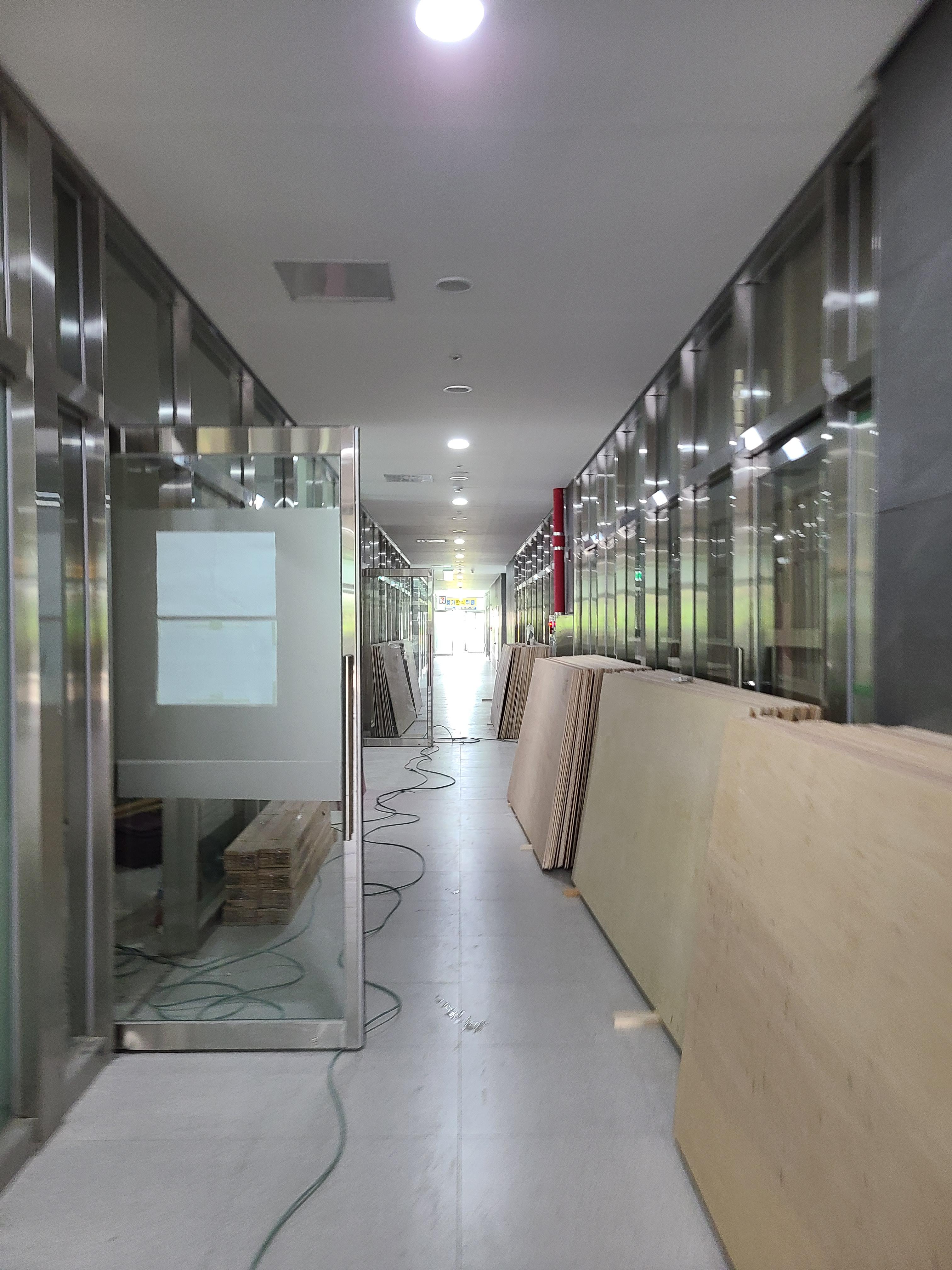 미사 동일넥서스 1층 내부1