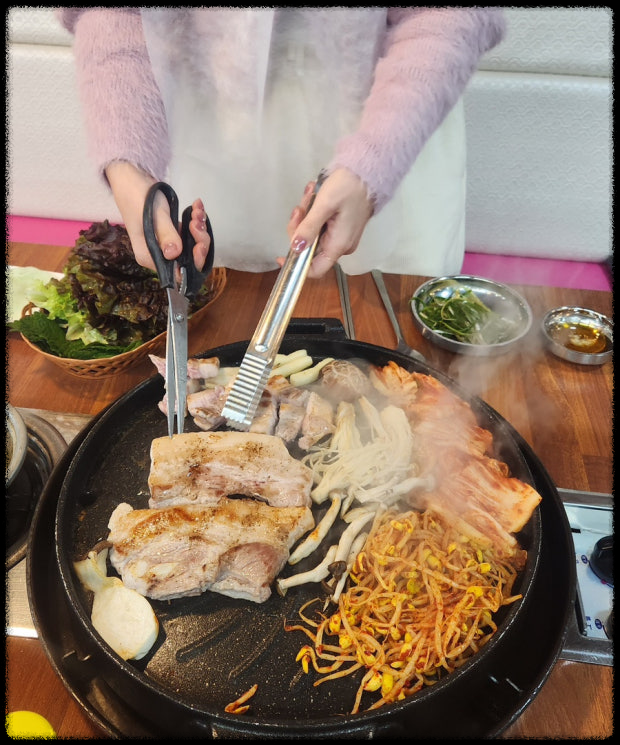 [가격파괴 Why]권반장구이앤샤브샤브&amp;#44; 삼겹살 1인분 가격 보고 소름! 생생정보 출연 맛집