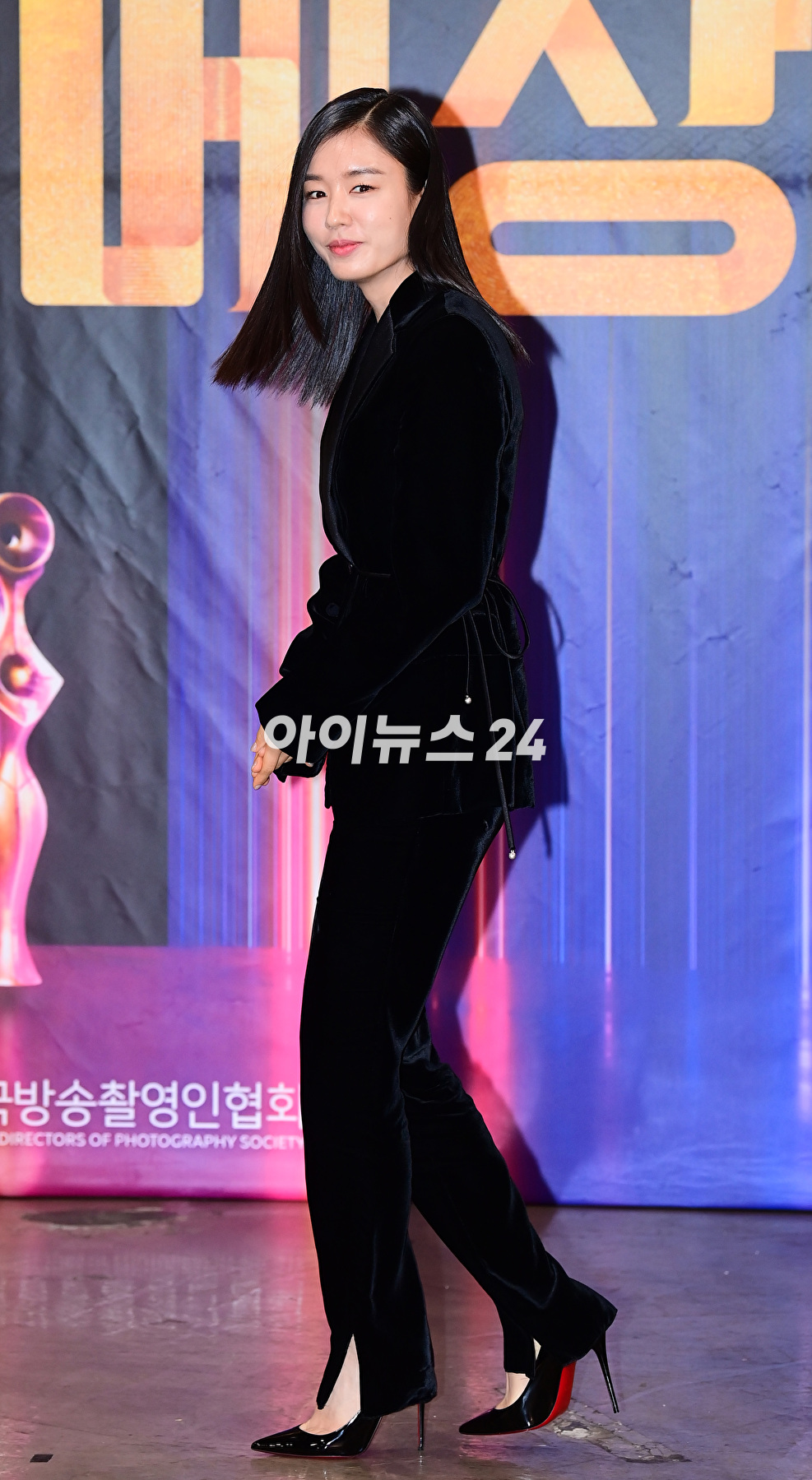 배우 안은진 22일 오후 서울 마포구 MBC 사옥에서 열린 '2023 그리메상' 시상식에서 여자 최우수 연기자상 수상자로 참석하고 있다. [사진=정소희 기자]