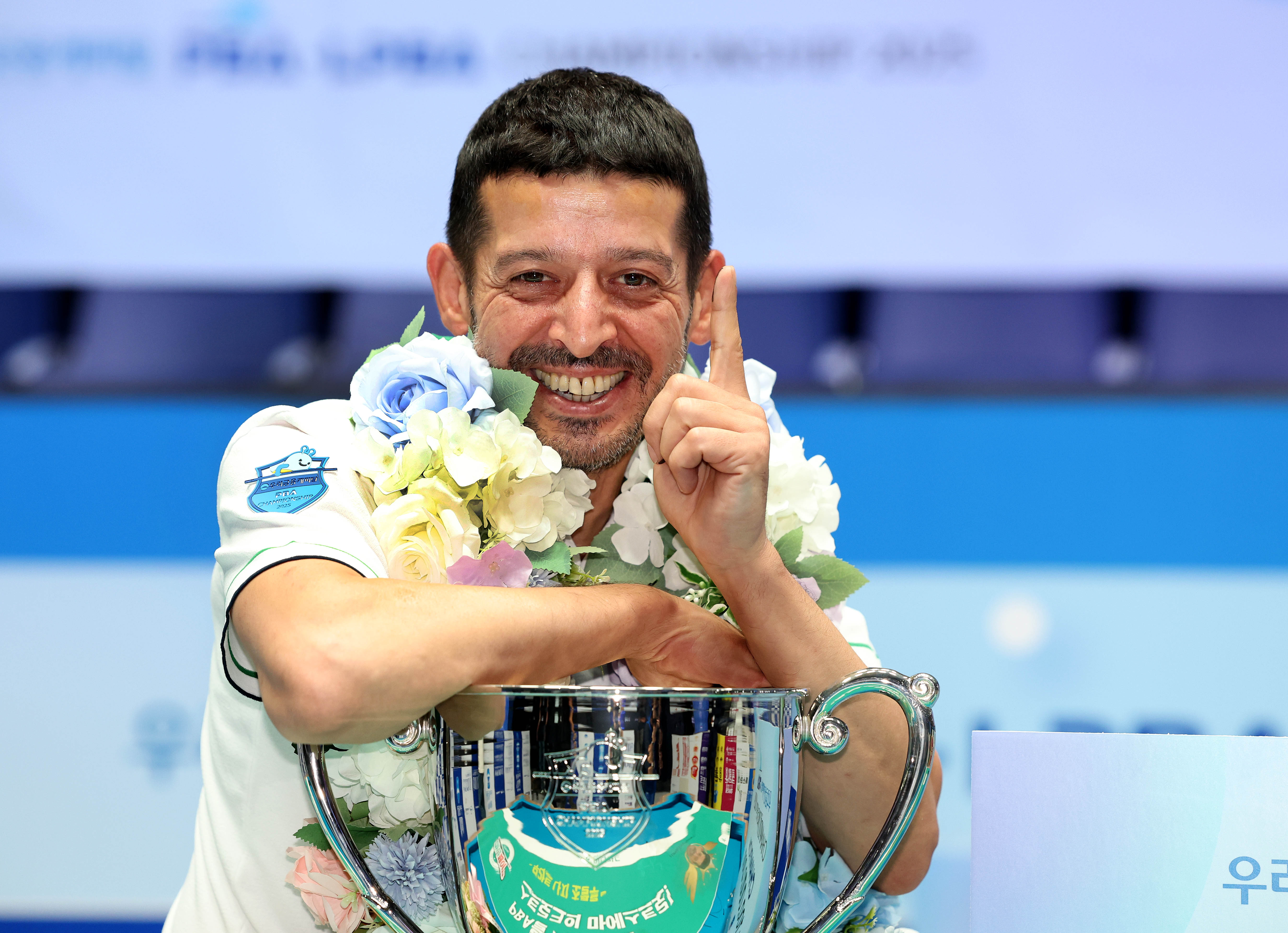 우승자 무라트 나지 초클루 사진