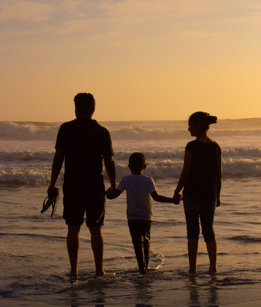 아이가 부모를 걱정하기 시작하는 순간 – 한부모 가정에서 나타나는 ‘역할 역전’ 현상