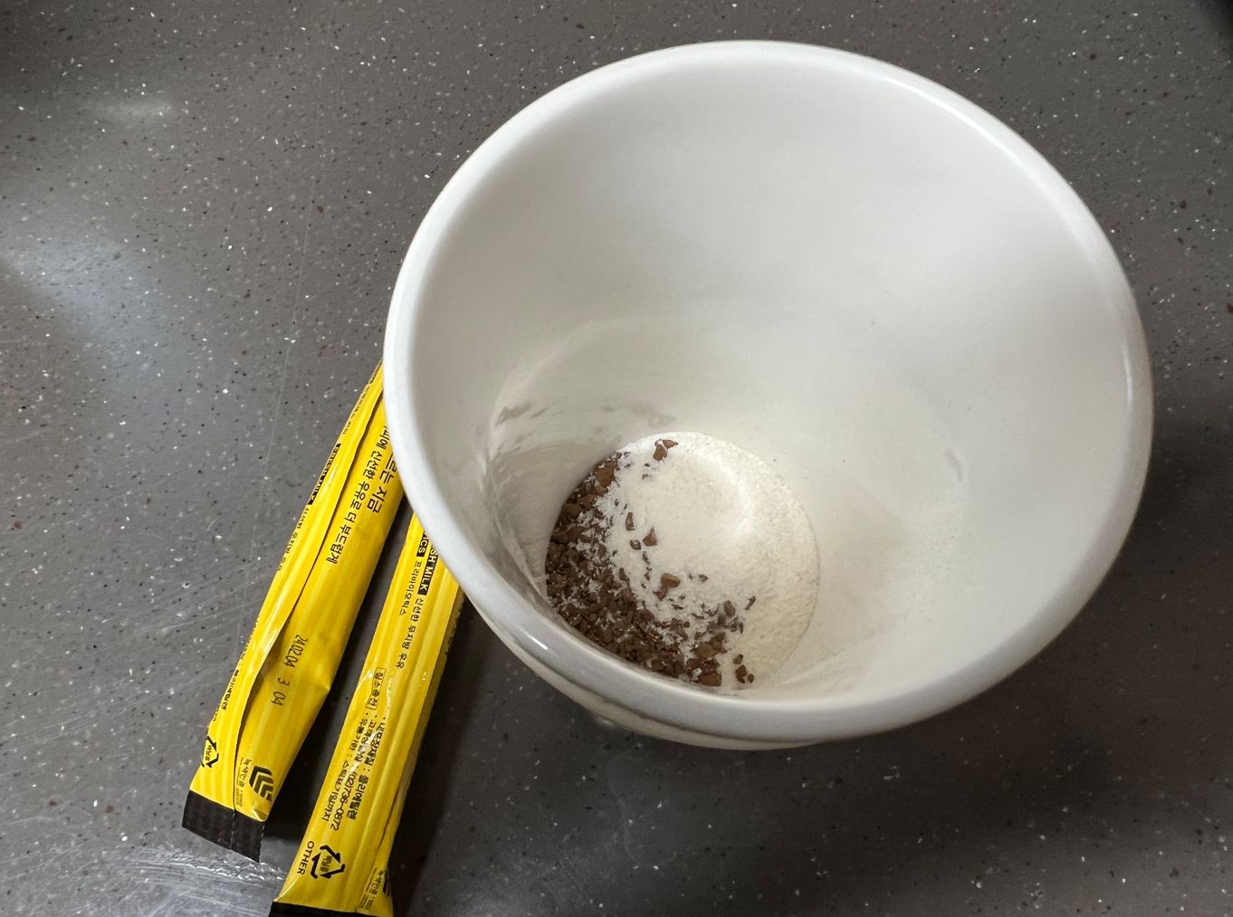 믹스커피 칼로리 하루 4잔