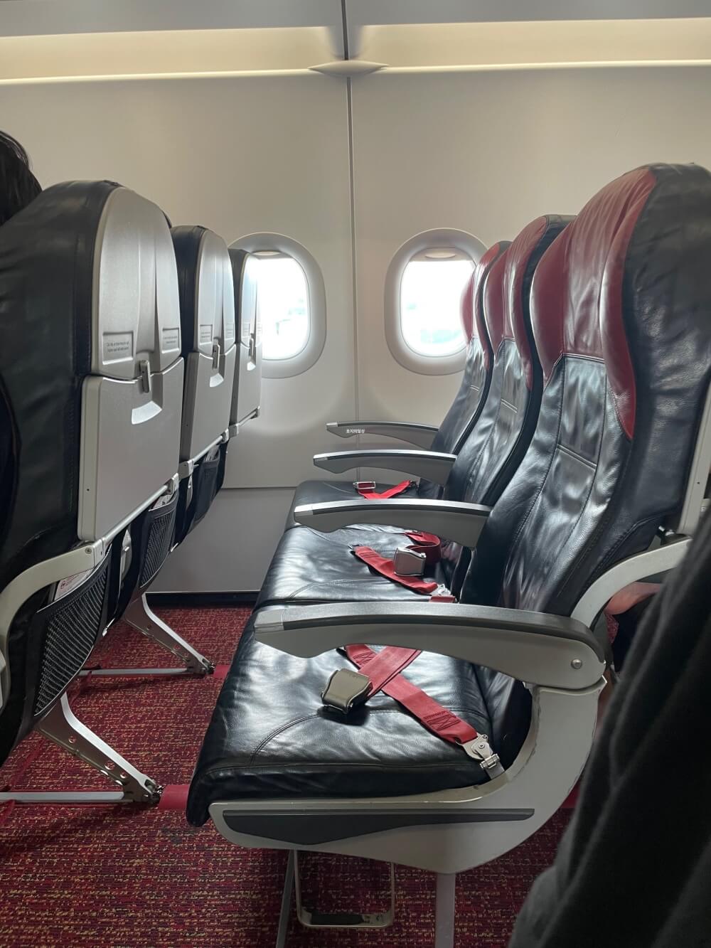 저가항공 비엣젯 자리 비교 - 의자 젖혀지는 A열 좌석