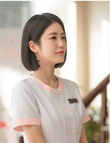 닥터 섬보이 신예은 간호사 육하리 역할과 작품활동 정리