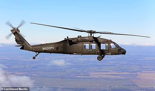 완전자율주행 블랙호크 헬기, 미국 상공 날다 VIDEO:Sikorsky flies first 'uninhabited' autonomous flight