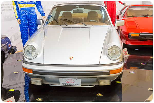 Porsche-911-SC-front