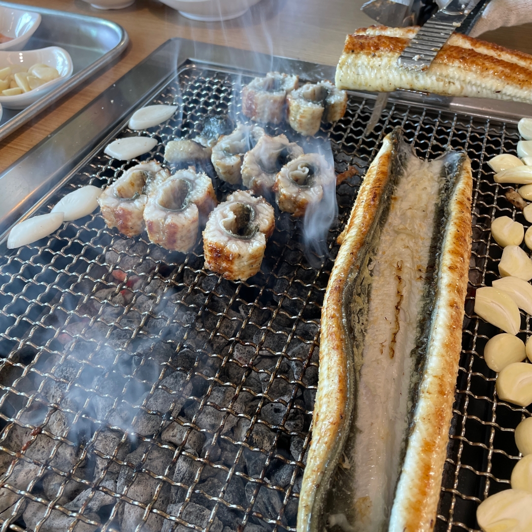 하남 장어뜰 장어 굽는 사진