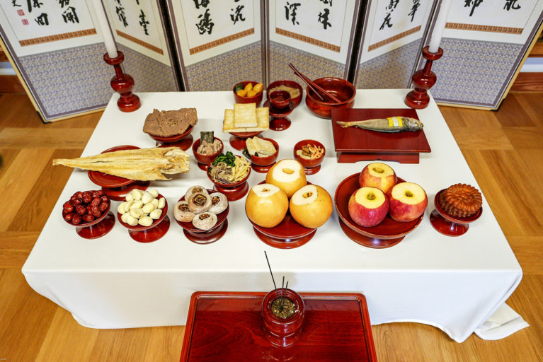 차례상 차림표 총정리 ❘ 전통·간소화 상차림 완벽 가이드 관련 사진